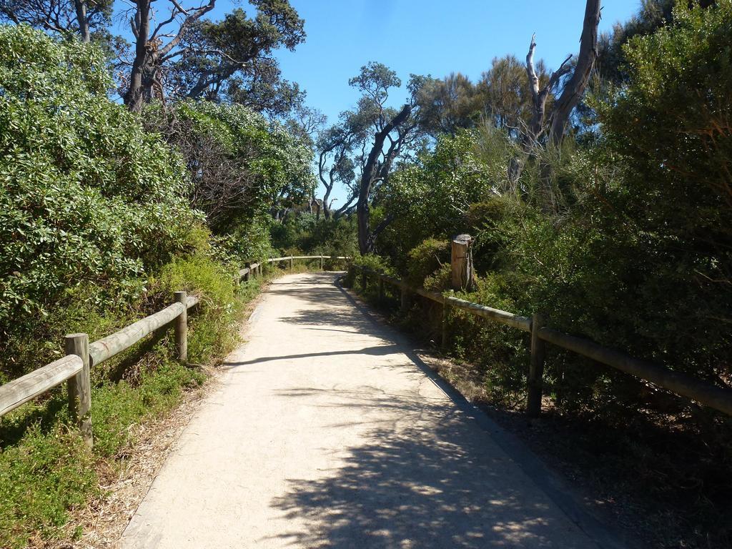 Dromana Beach Getaway Номер фото